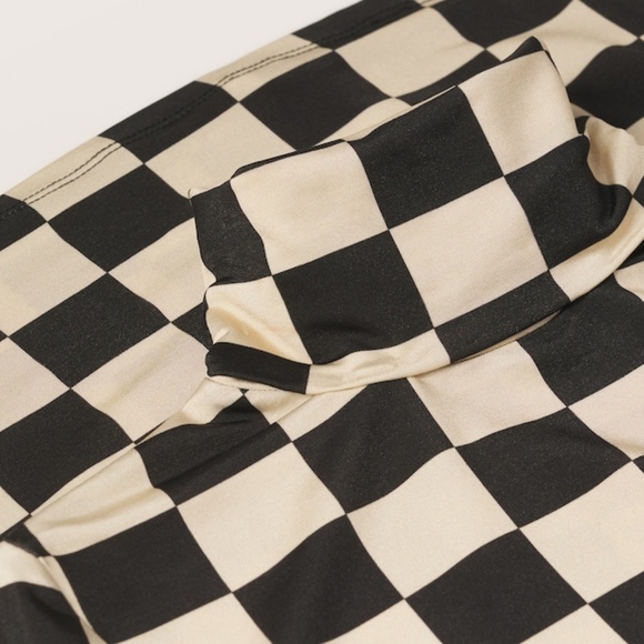 Checkered turtleneck long-sleeved knit top - Picture 5 of 11